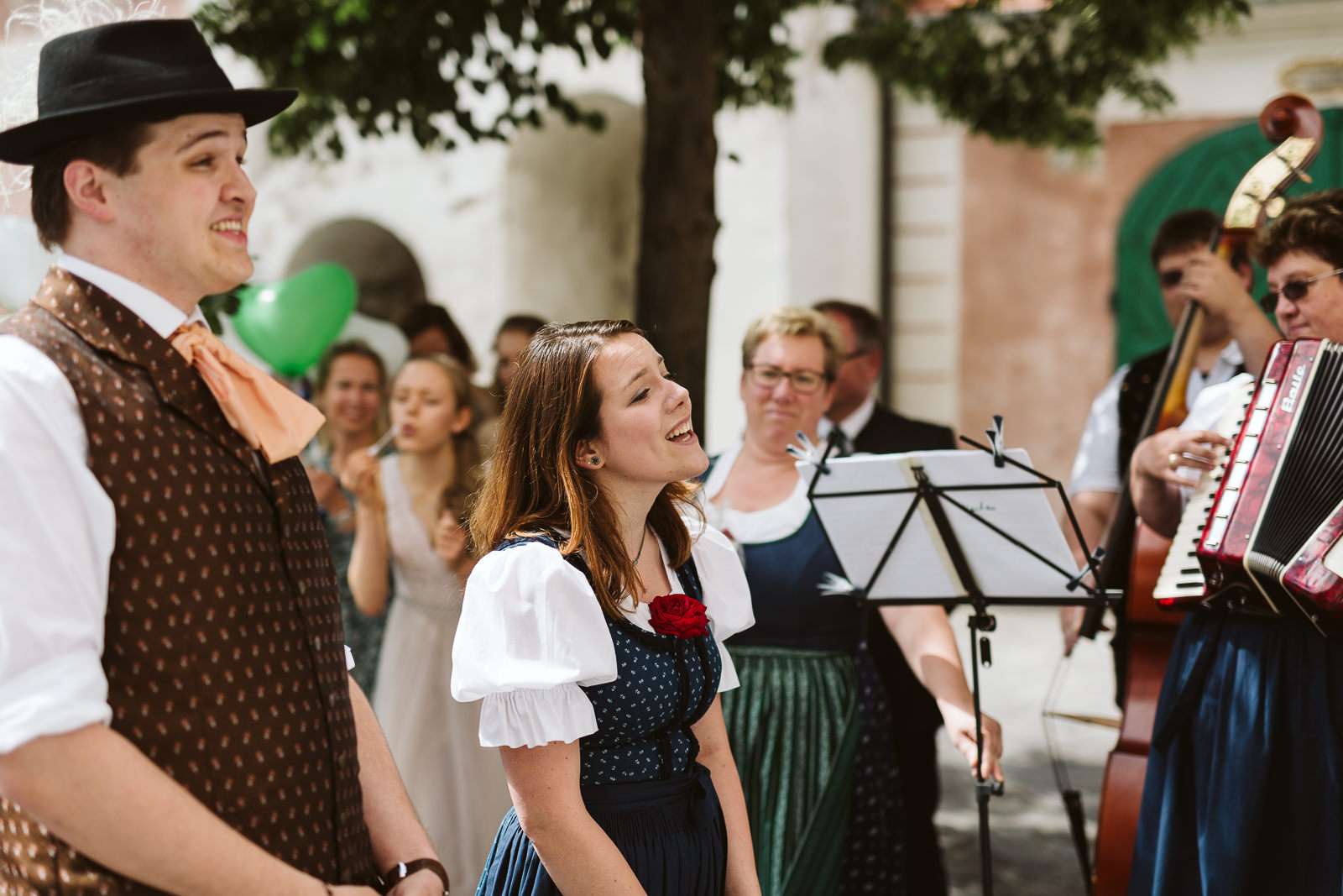 hochzeit schloss spitz an der donau wachau pfarrkirche weinberge hochzeitsfotos hochzeitsfotografin oberoesterreich niederoesterreich fotografin christiane wolfram 0069