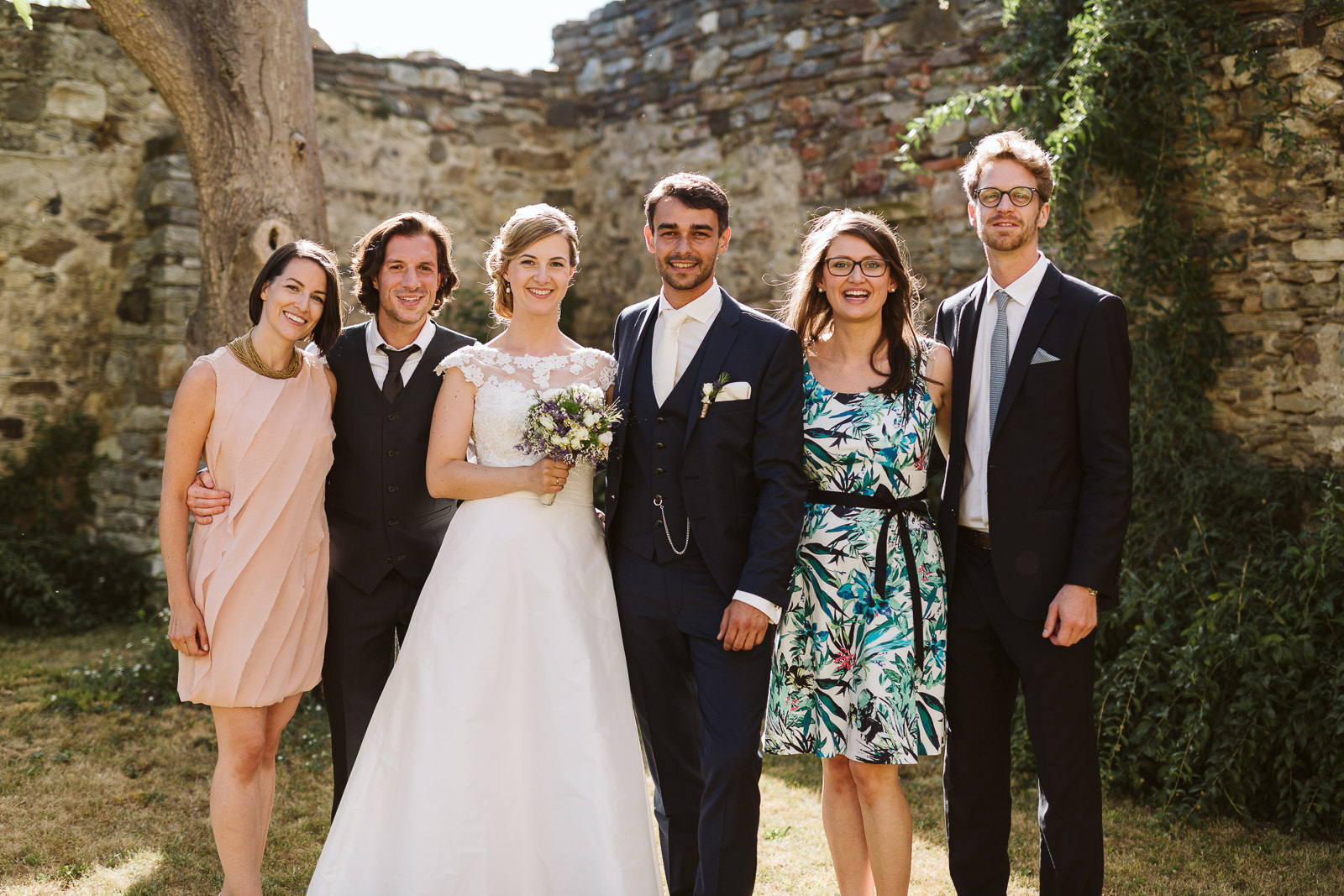 hochzeit schloss spitz an der donau wachau pfarrkirche weinberge hochzeitsfotos hochzeitsfotografin oberoesterreich niederoesterreich fotografin christiane wolfram 0100