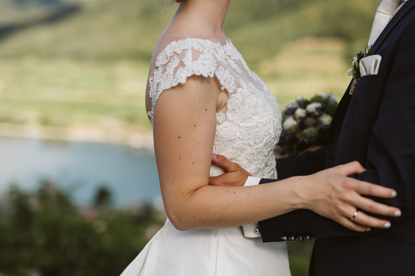 hochzeit schloss spitz an der donau wachau pfarrkirche weinberge hochzeitsfotos hochzeitsfotografin oberoesterreich niederoesterreich fotografin christiane wolfram 0113
