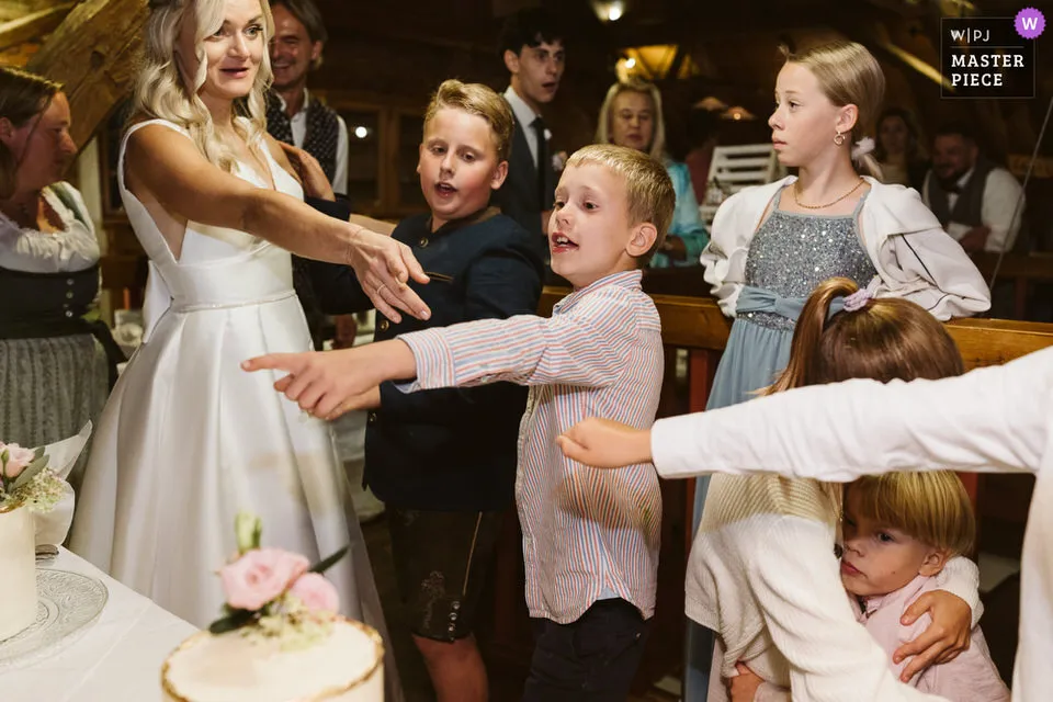 wpja christiane wolfram candid natural wedding image 2760066 jpg